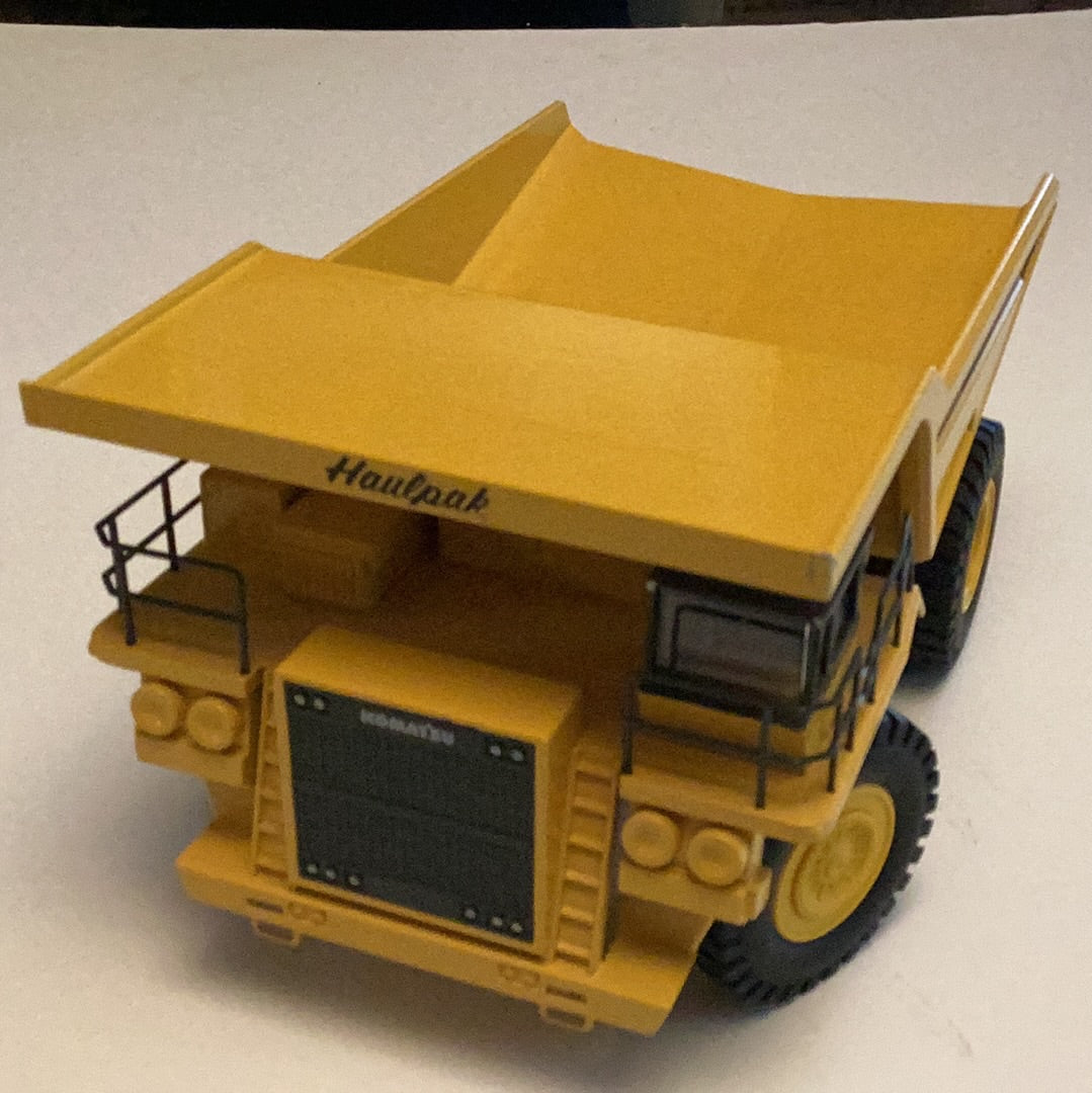 Conrad 1:50 scale Komatsu Haulpak Mining Rigid Dump-truck